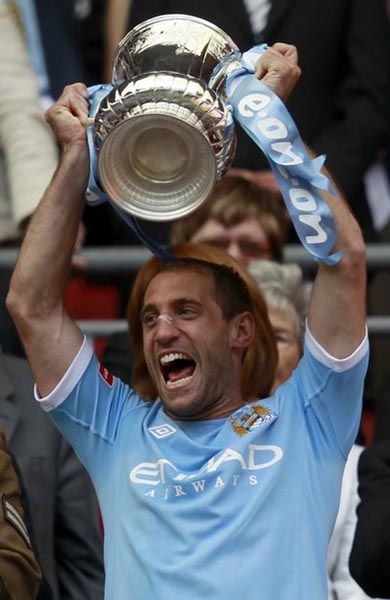 威廉希尔app-卡塔尼亚门将神勇，帮助球队逆转比分